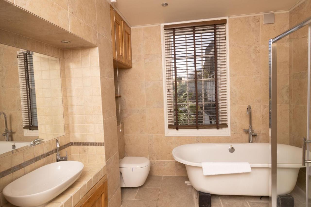 The Angel Place Hideaway - Fair 4Bdr House With Terrace London Exterior foto