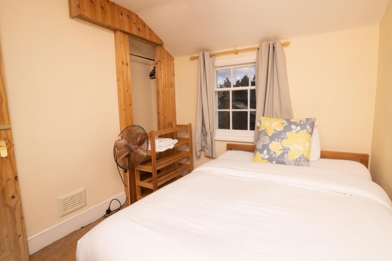 The Angel Place Hideaway - Fair 4Bdr House With Terrace London Exterior foto